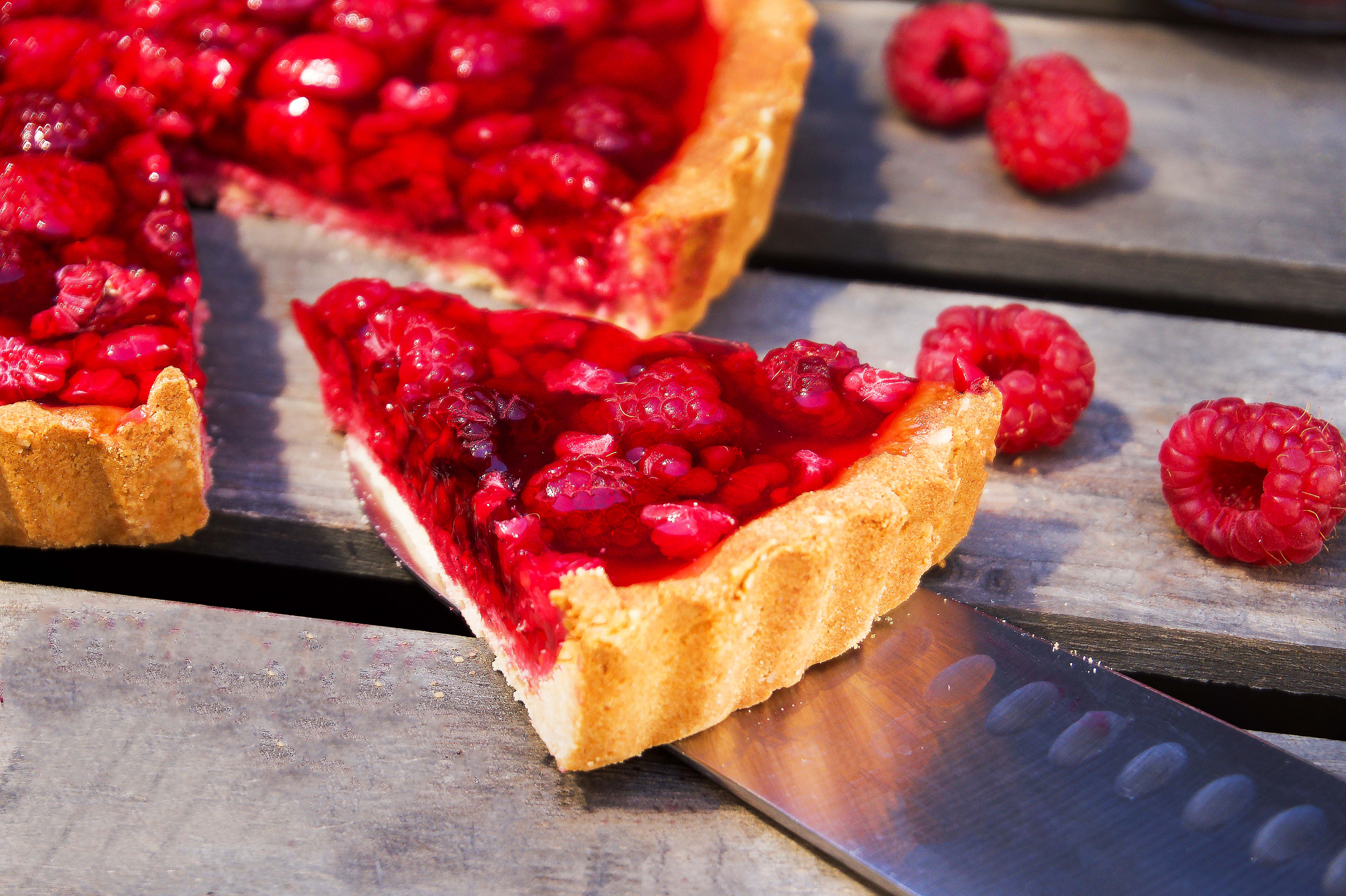 healthy strawberry tart